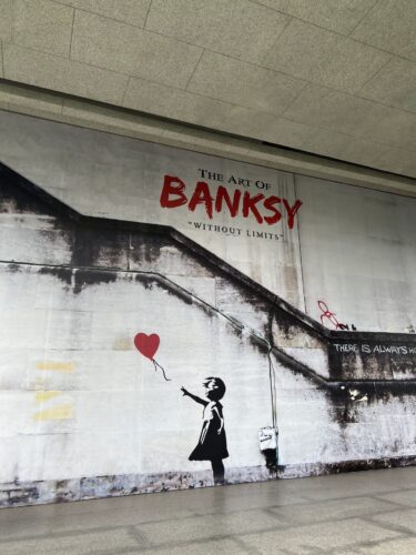 BANKSY TOP